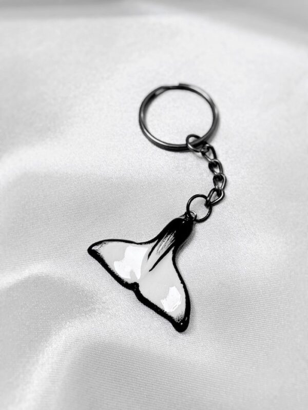 orca tail keyring keychain charm