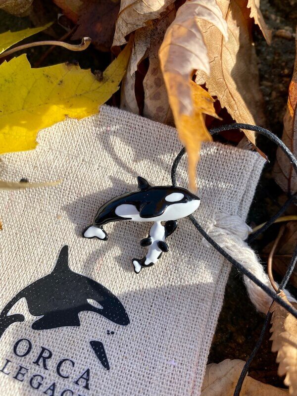 Whale necklace killer whale