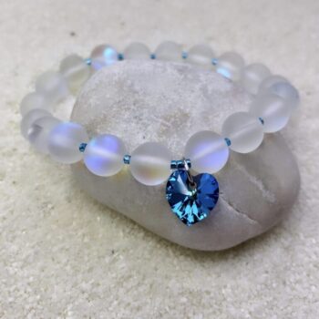 Moonstone bracelet with a swarovski crystal