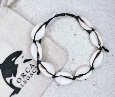 Cowrie shell bracelet - Black&White
