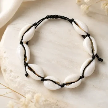 Cowrie shell bracelet - Black&White