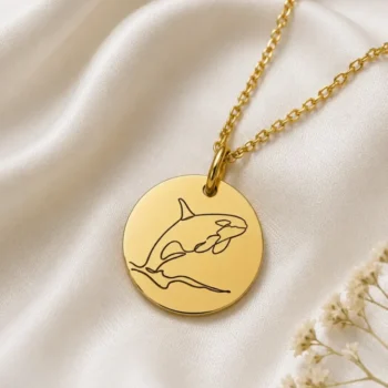 Minimalist Orca Necklace – Custom One-Line Engraved Pendant