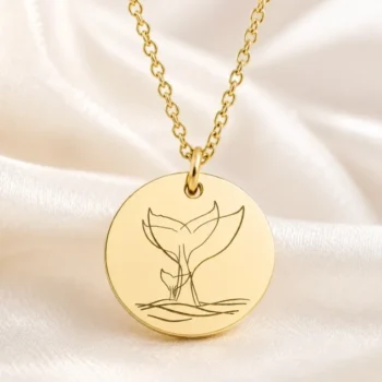 Minimalist Whale Tail Necklace – Engraved Pendant (Customizable)